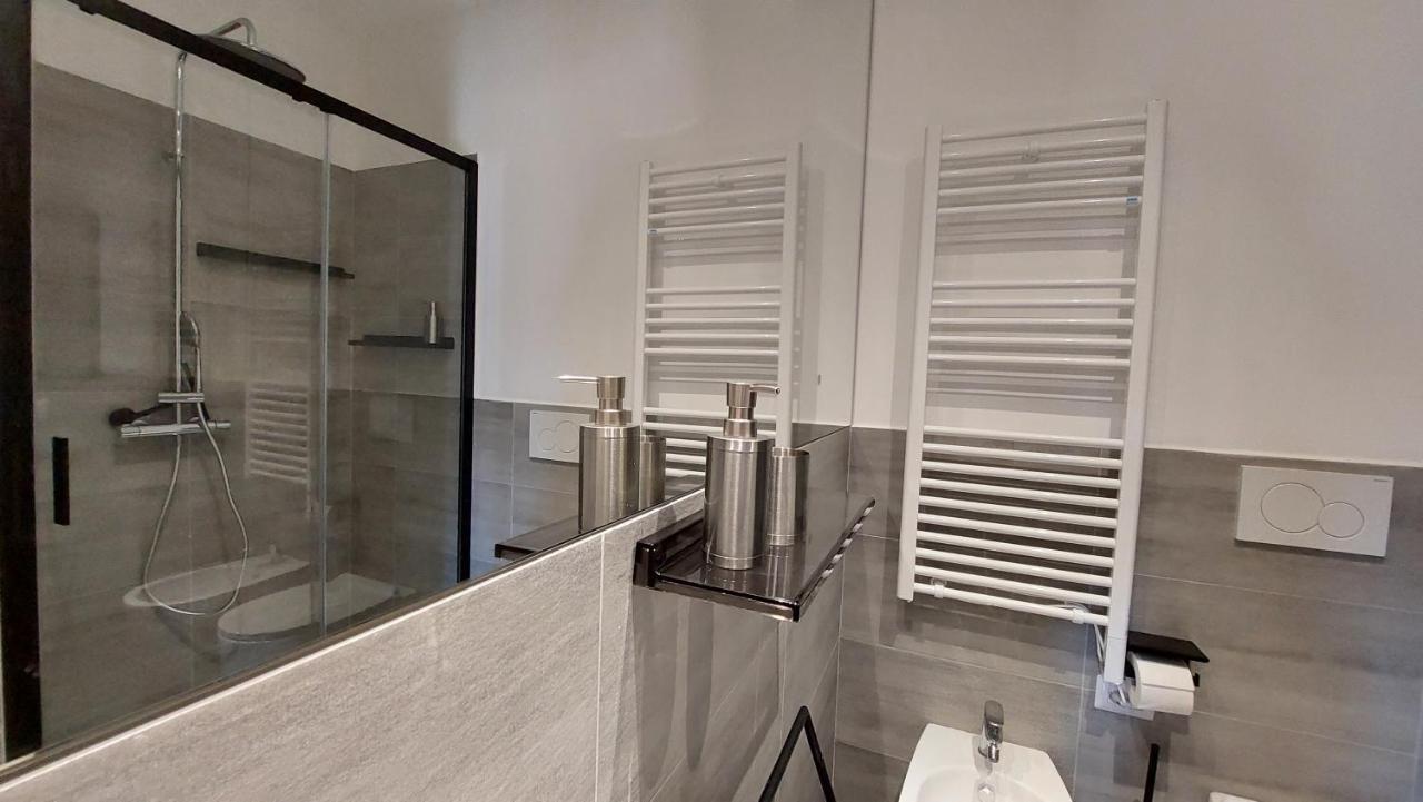 Apartamento Dimora San Bartolomeo - Design, Panoramic View & Culture Roma Exterior foto
