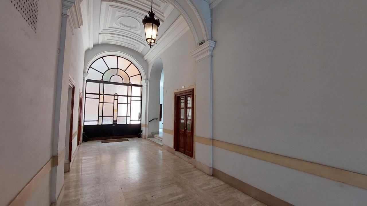 Apartamento Dimora San Bartolomeo - Design, Panoramic View & Culture Roma Exterior foto