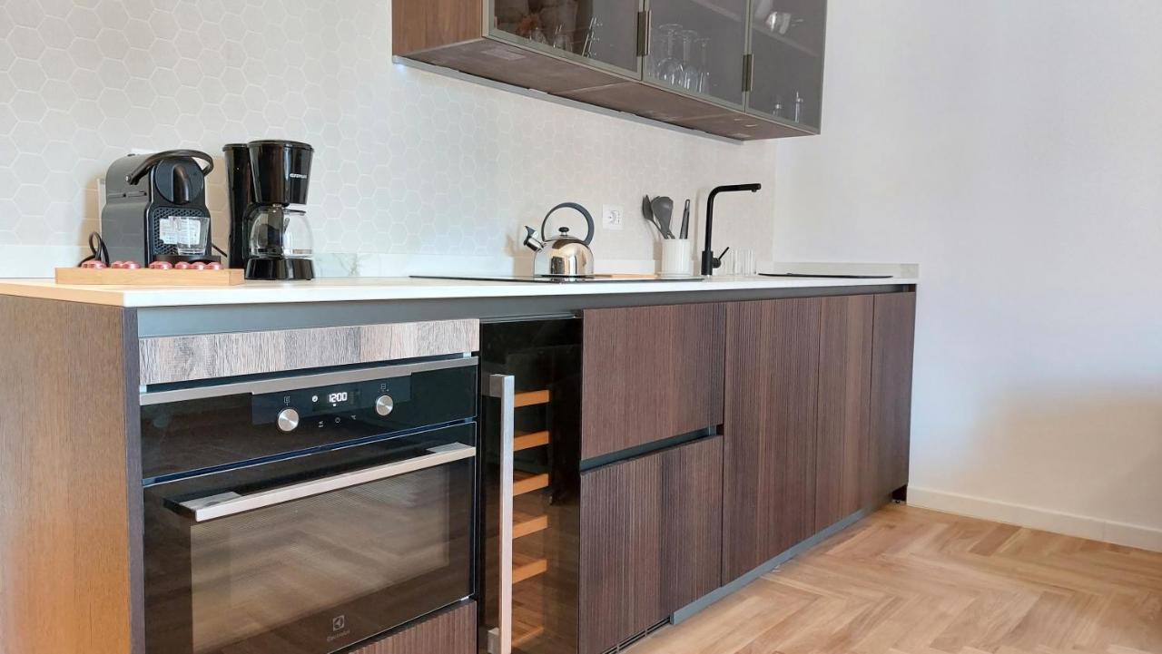 Apartamento Dimora San Bartolomeo - Design, Panoramic View & Culture Roma Exterior foto