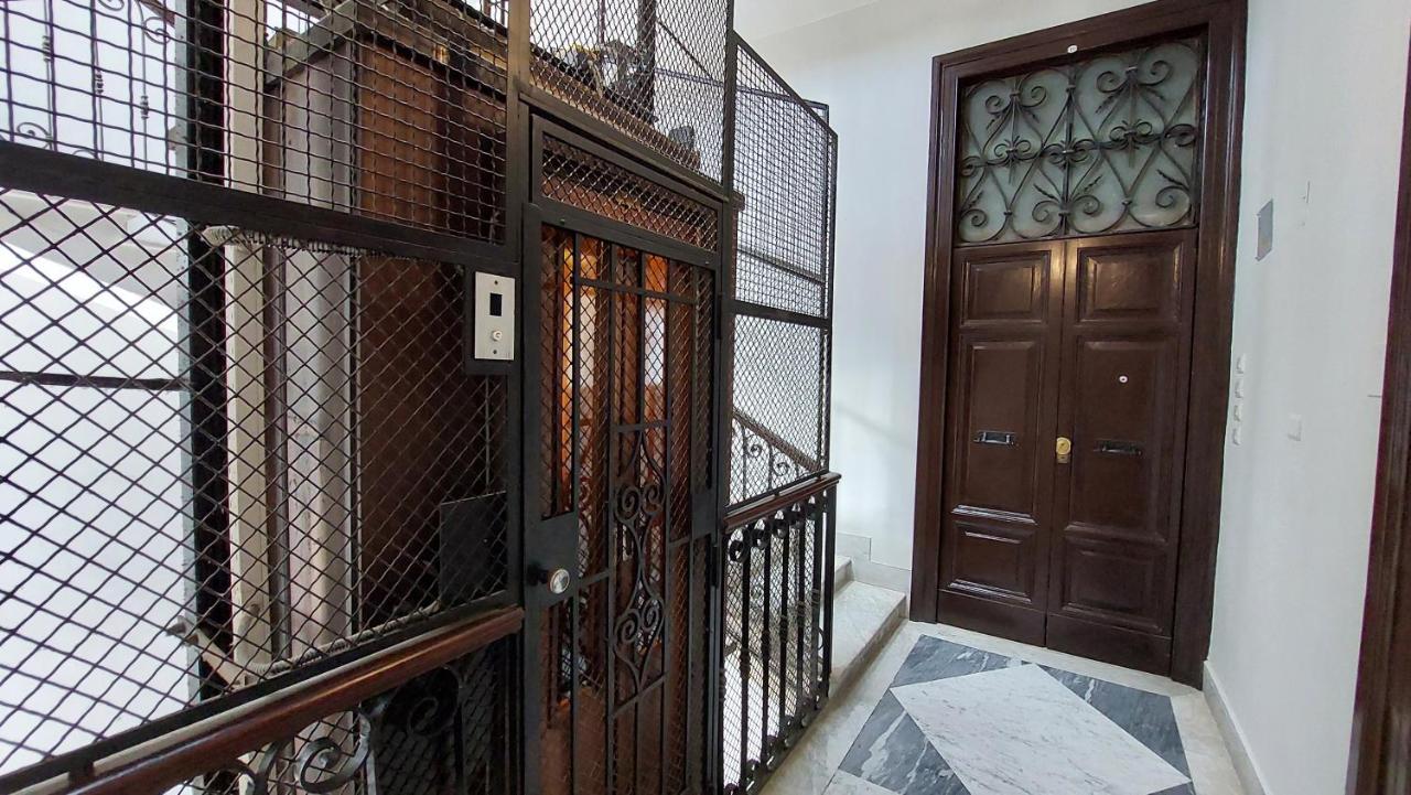 Apartamento Dimora San Bartolomeo - Design, Panoramic View & Culture Roma Exterior foto